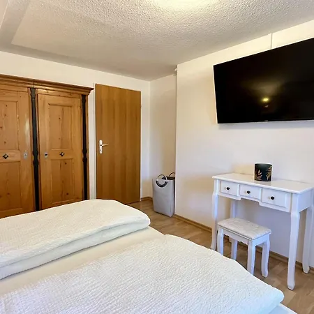 Gustis Huesli - Alpensicht & Pur By Interhome * 호헨스반트