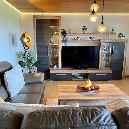 Gustis Huesli - Alpensicht & Pur By Interhome